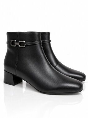 CLARKS Iridessa Air Black Leather Ankle Boots Women's 9 NEW!